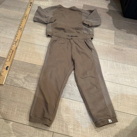 EASY PEASY TAN 5T BOYS JOGGER SET PANTS SWEATSHIRT ORGANIC COTTON - Picture 2 of 9